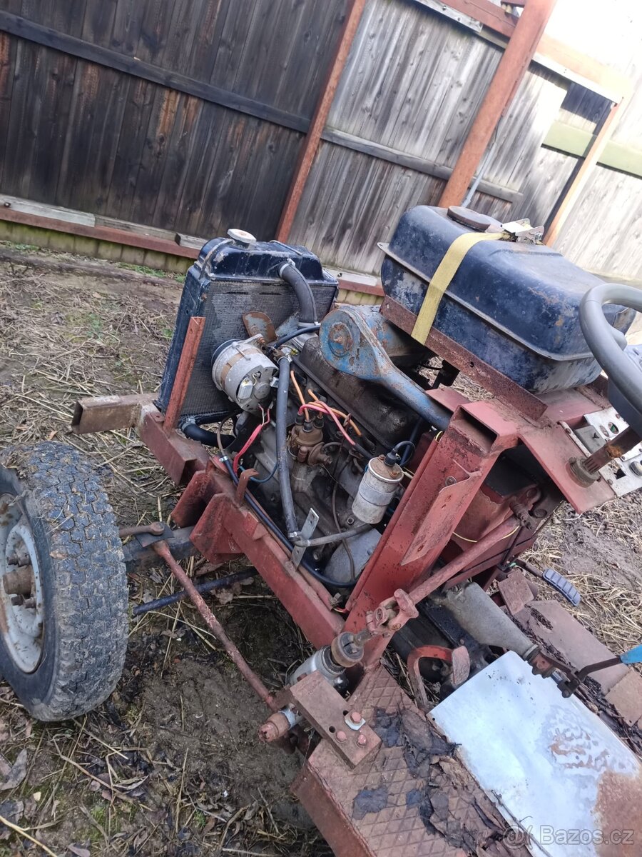 Traktor, malotraktor- domácí výroba motor octavia - 7