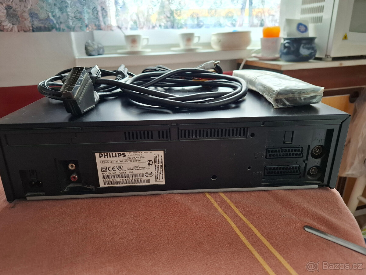 Prodám dvd Philips,video Panasonic - 7