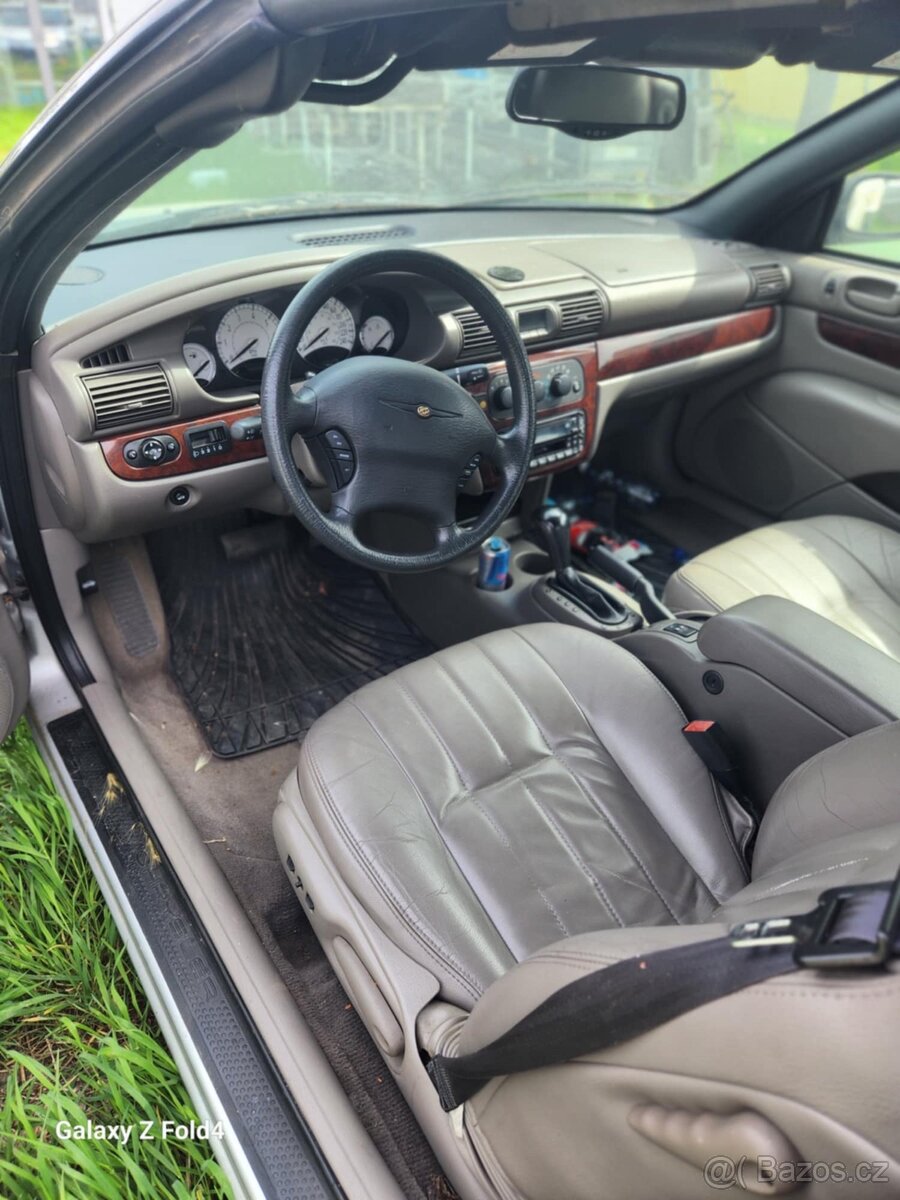 Chrysler Sebring na náhradní díly - 7