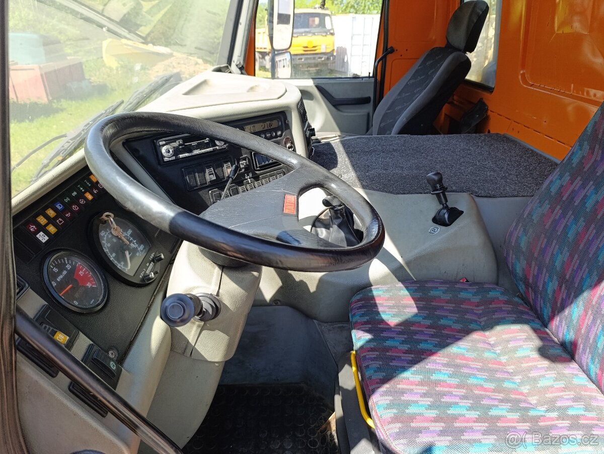 Tatra 815 Terno1- ,,nosič výmenných nádstaveb " - 7