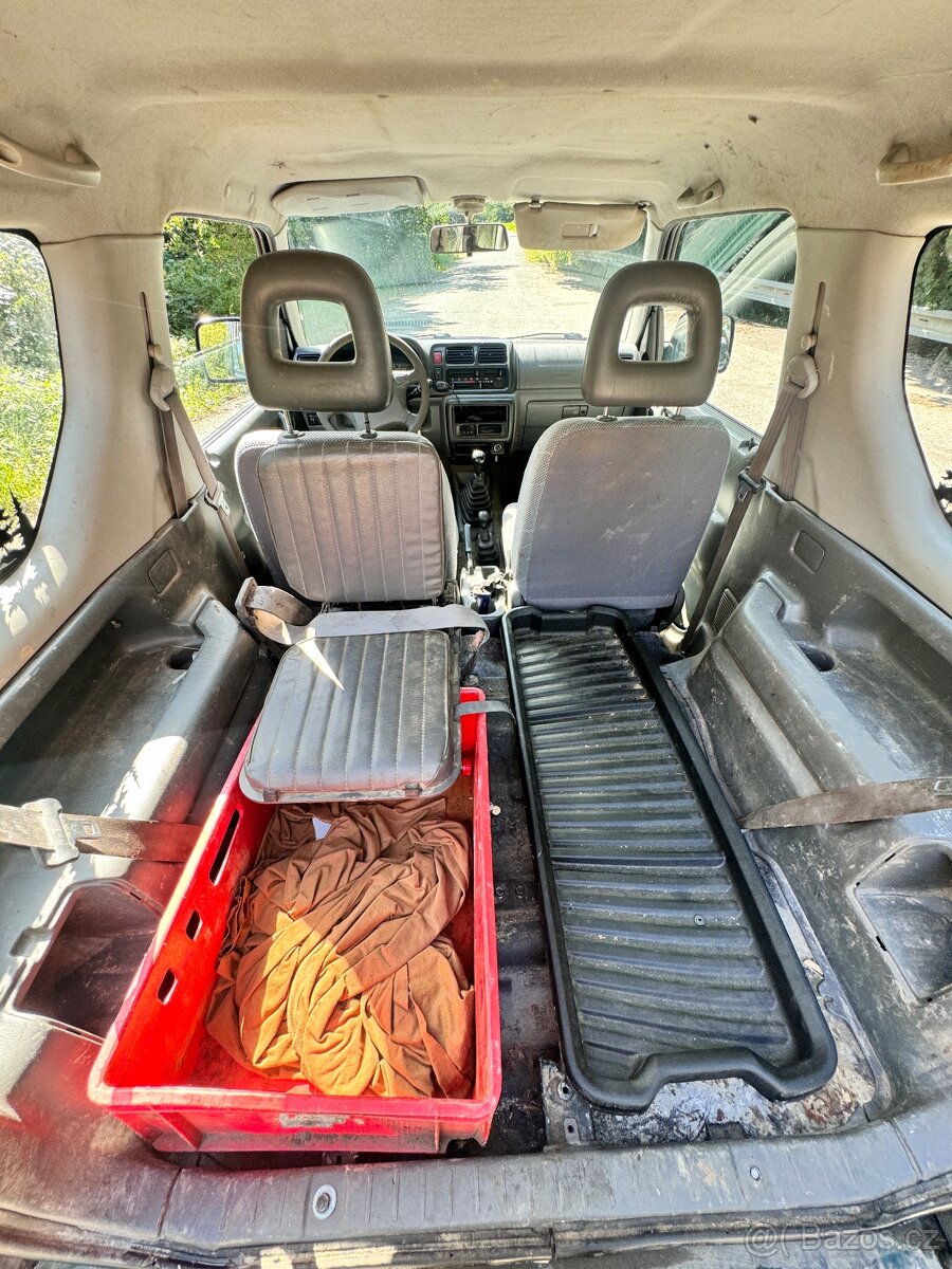 Suzuki Jimny 1.3 - 7