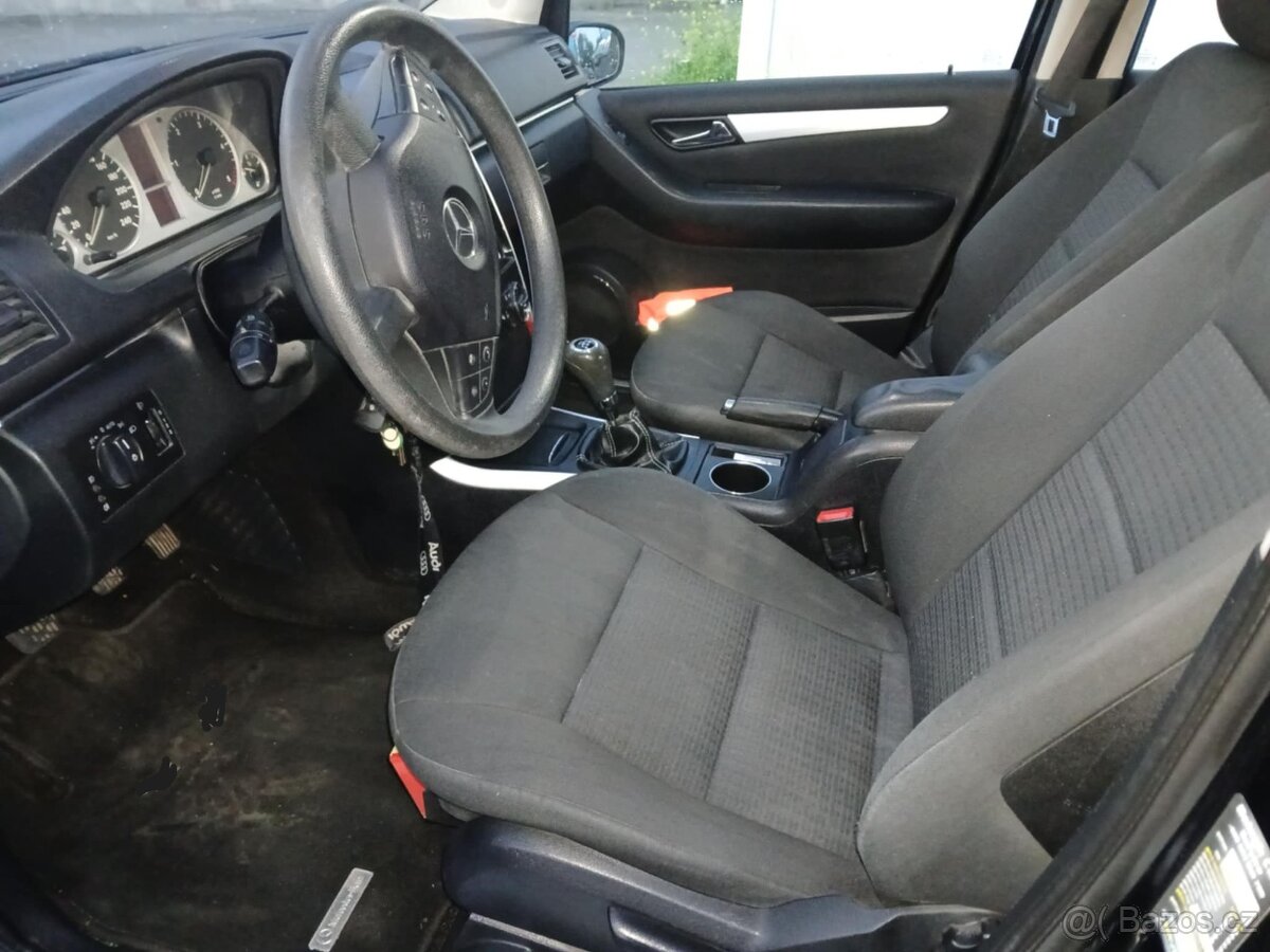 Mercedes Benz 180 cdi - 7