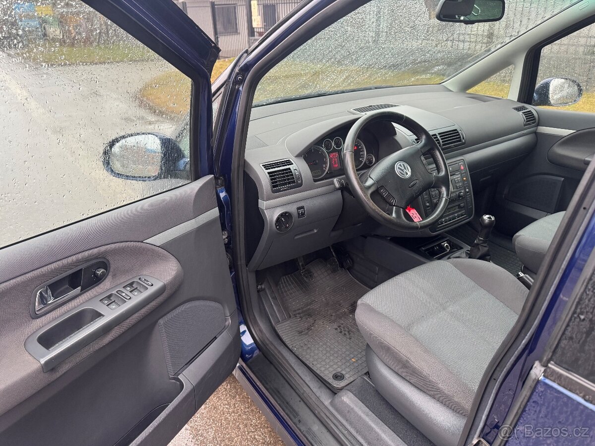 VW Sharan - 7