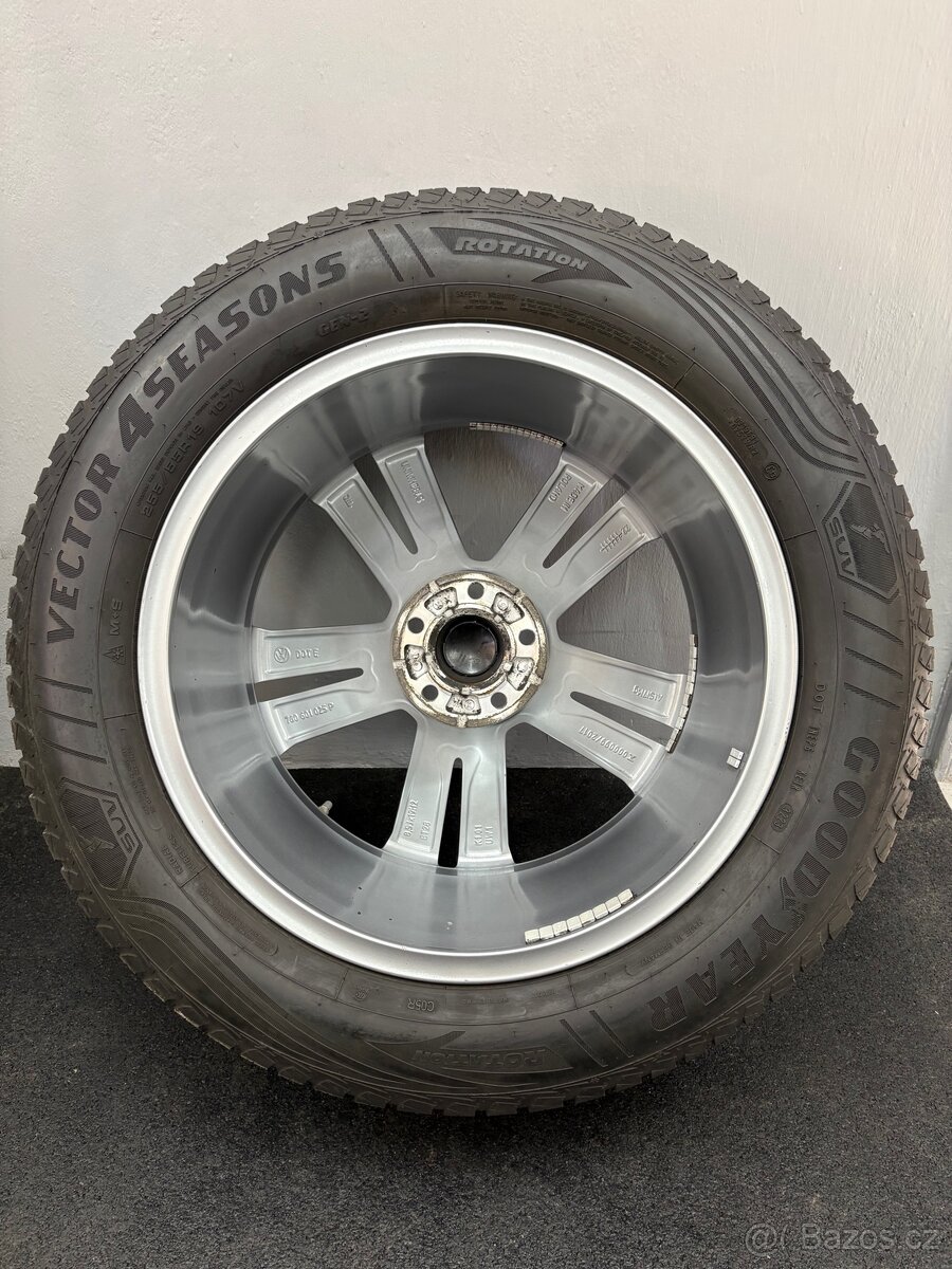 VW Touareg Sebring antracit 255/55/19 TPMS (J6) - 7