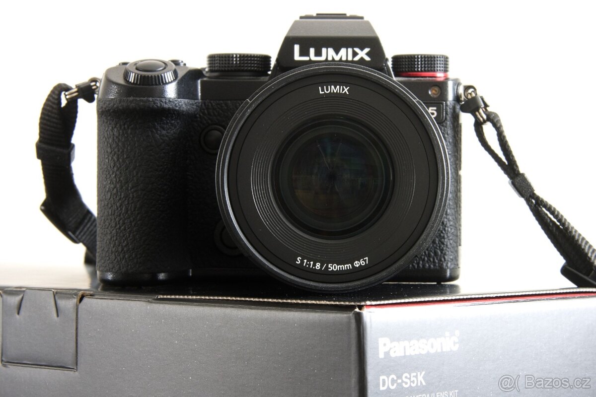 Panasonic Lumix S5 + Panasonic 50mm a Panasonic 14-28mm - 7