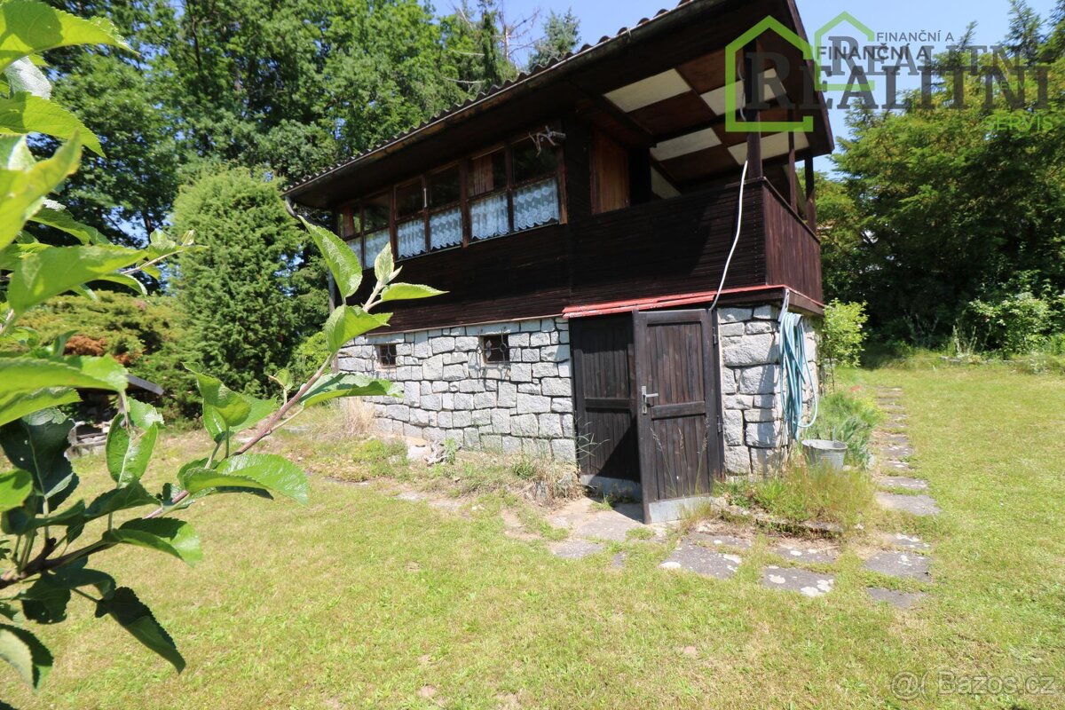 Prodej chaty se zahradou v nádherné lokalitě poblíž Slapské - 7