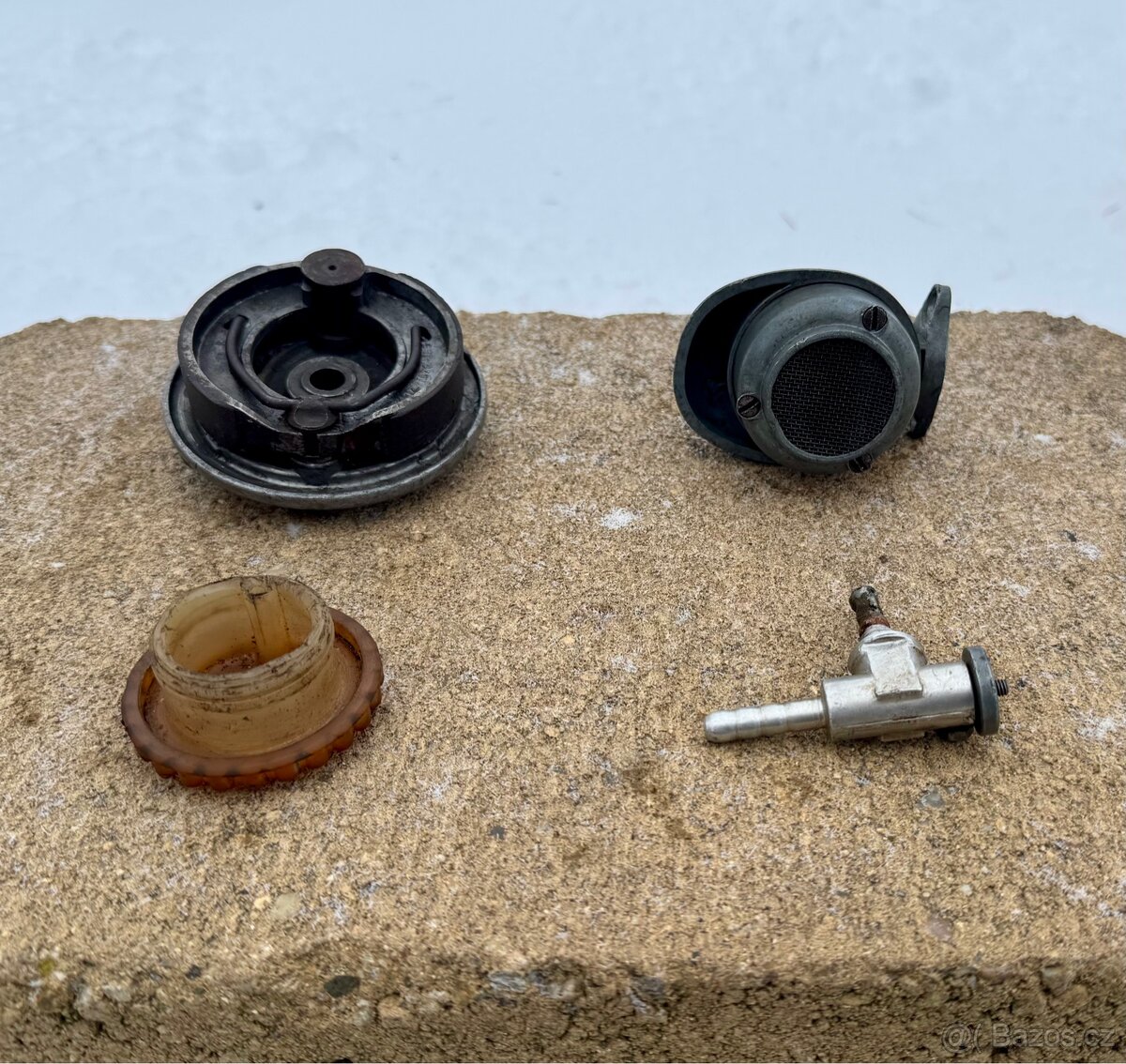 Stadion, Jawa Jawetta - dily - 7