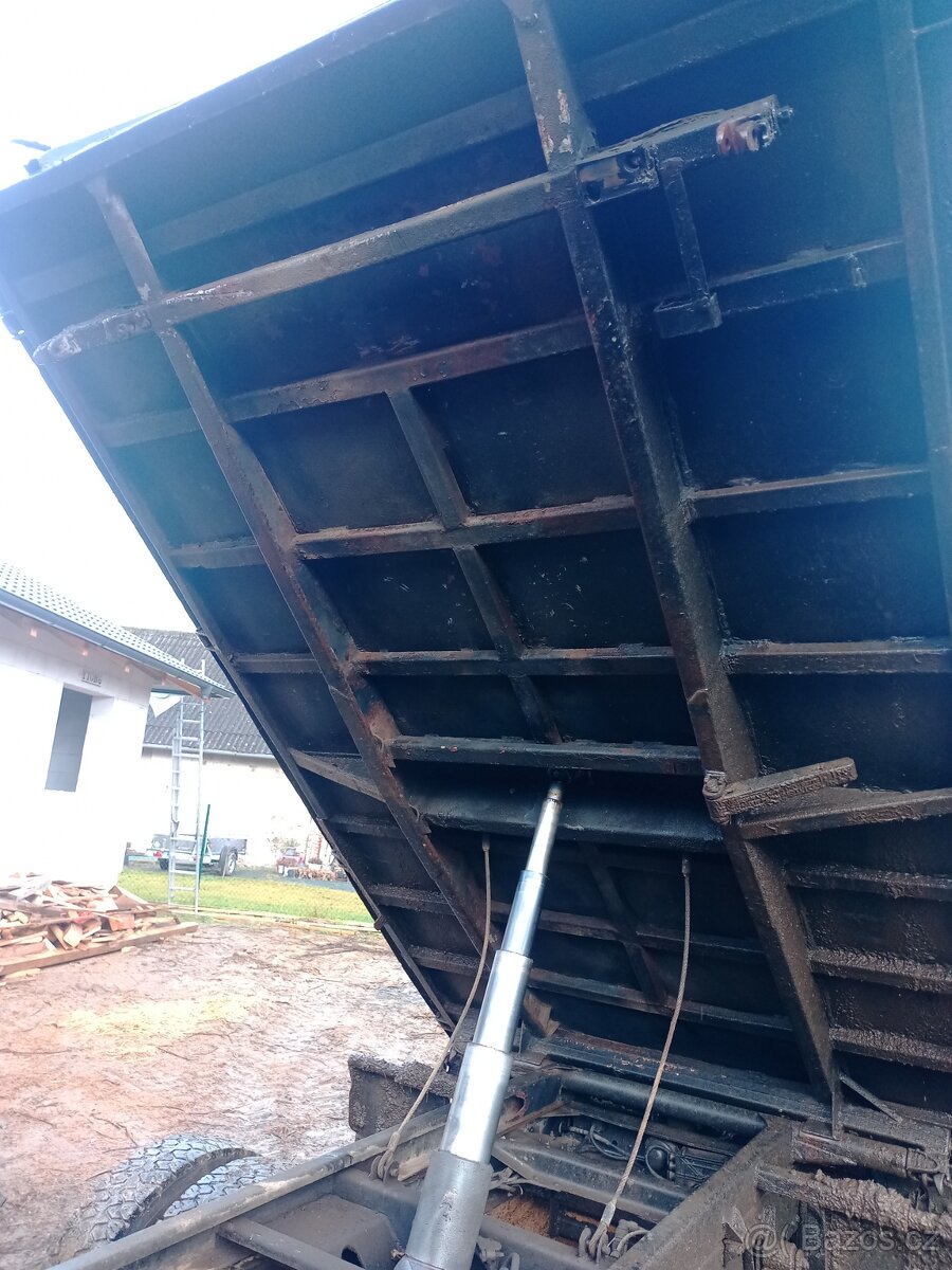 Sklápěč s hydraulickou rukou - 7