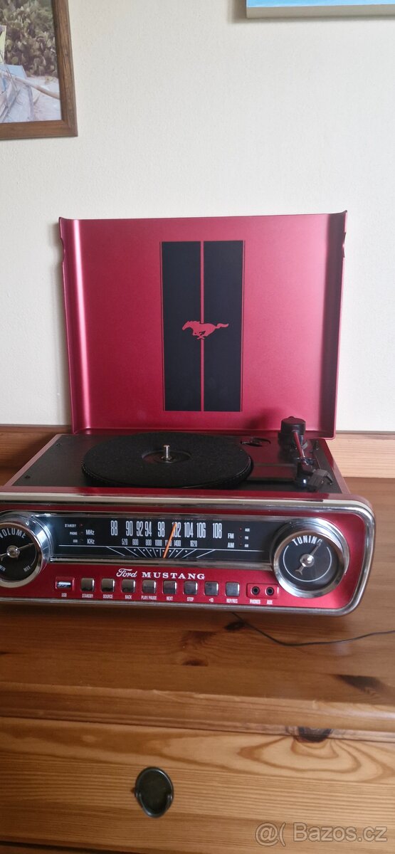 Prodám jedinečný gramofon Ion Mustang - 7