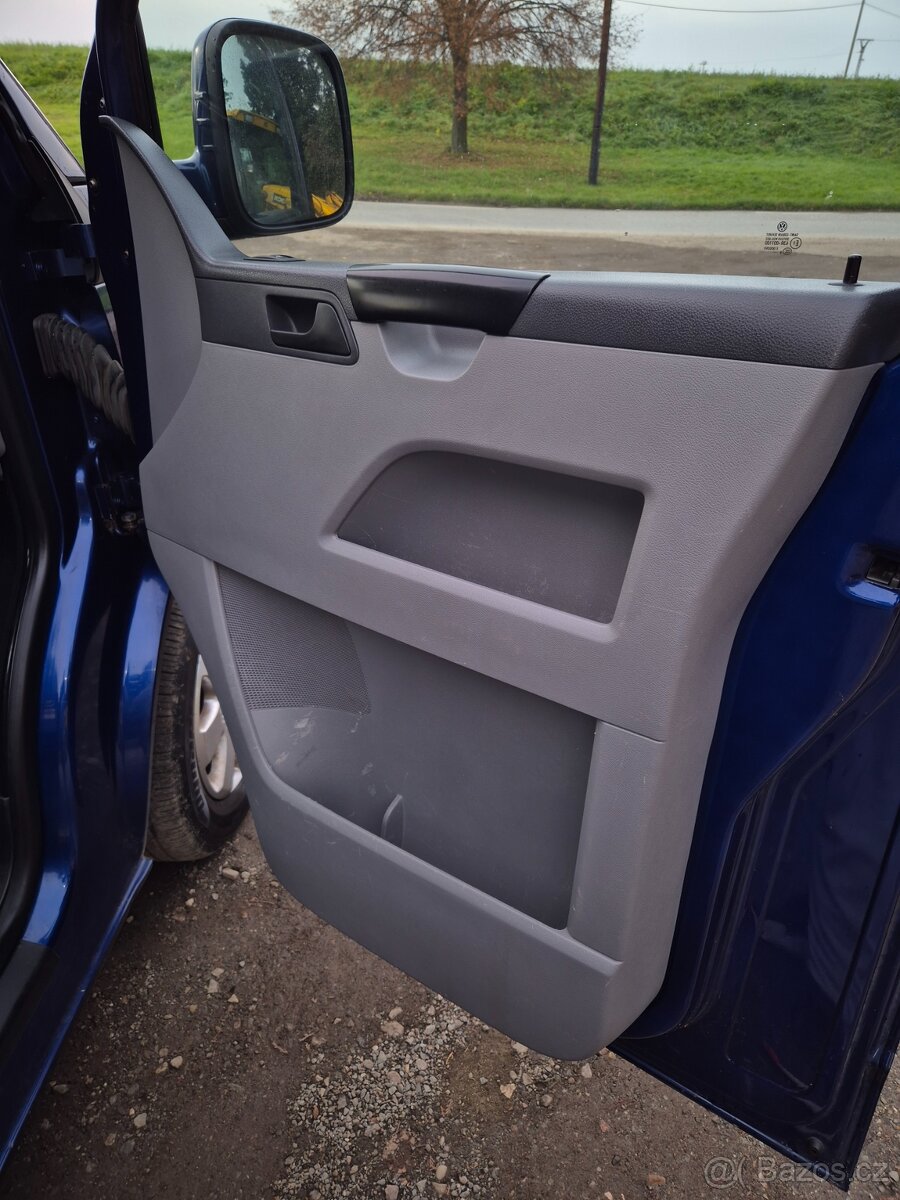 VW TRANSPORTER T5 1.9TDI CHROM-BLUE MOTION - 7