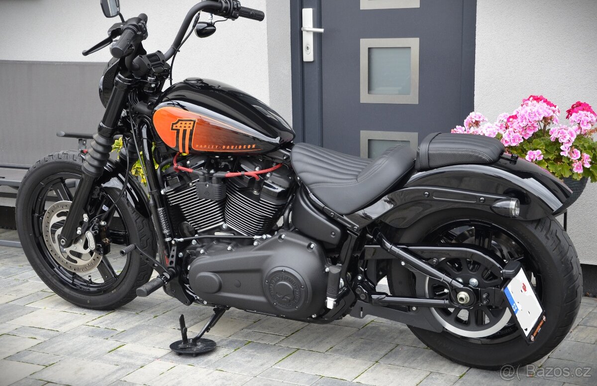 Harley Davidson Softail Street Bob 114 CZ původ / záruka - 7