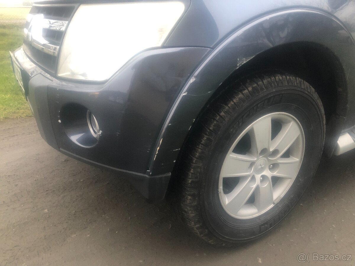 Mitsubishi Pajero-Montero - 7