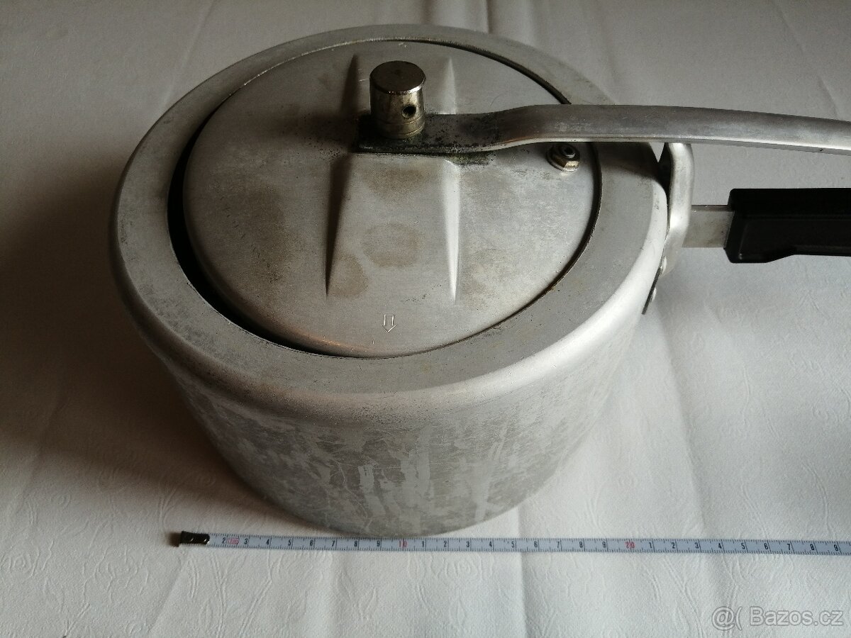 Retro tlakový hrnec - papiňák - 7