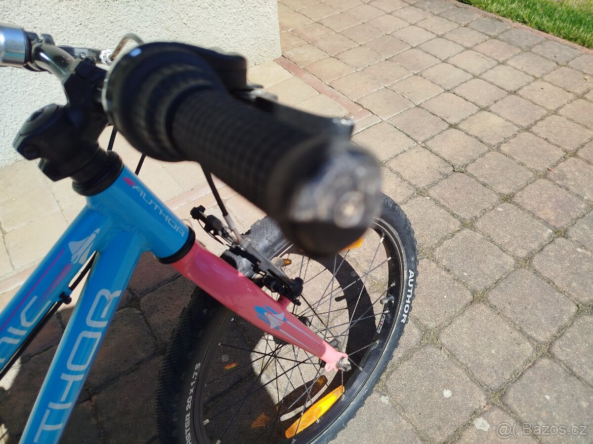 Author Cosmic "20" modrá - 7