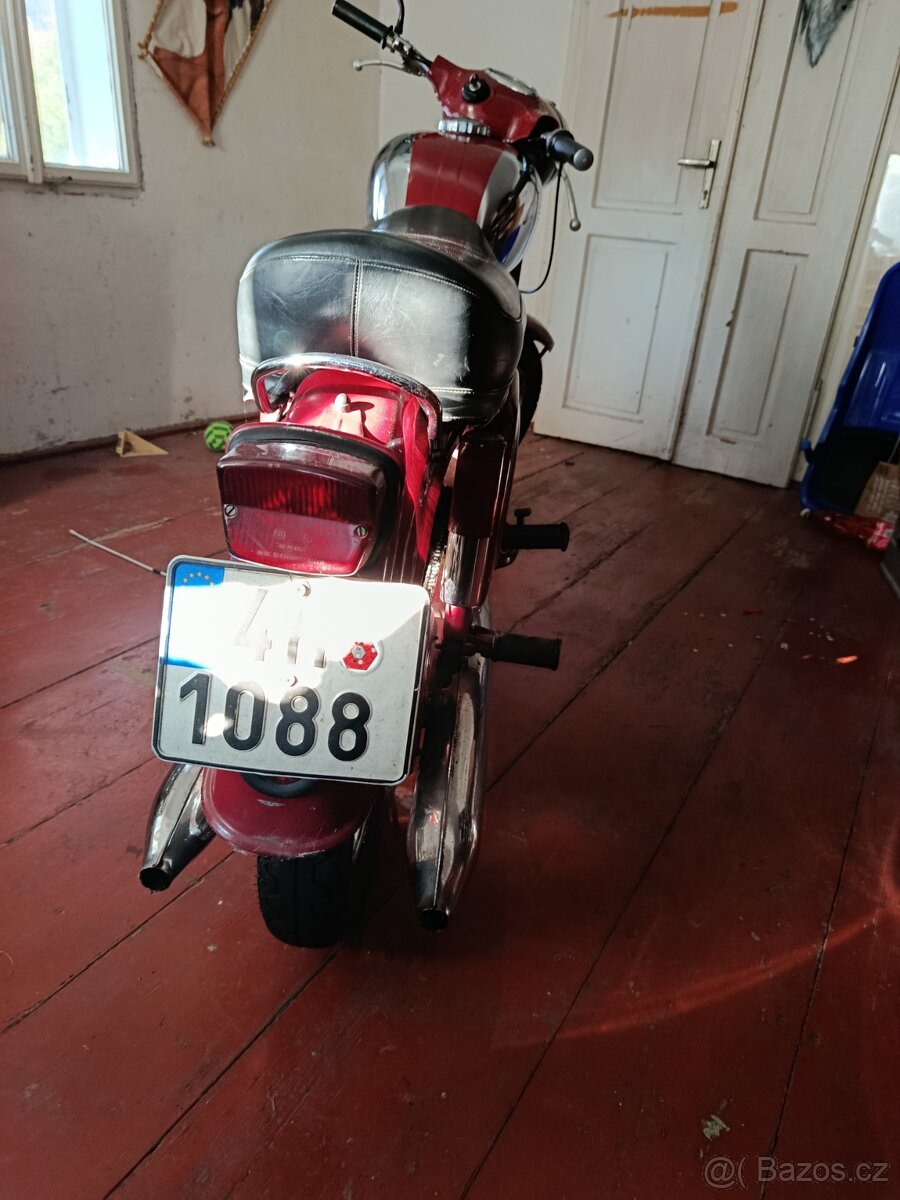 Jawa 250/559 - 7