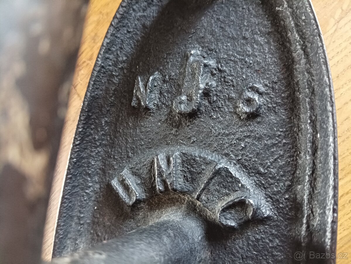 STAROŽITNÁ NAHŘÍVACÍ ŽEHLIČKA UNIC 19. STOL. FRANCIE - 7