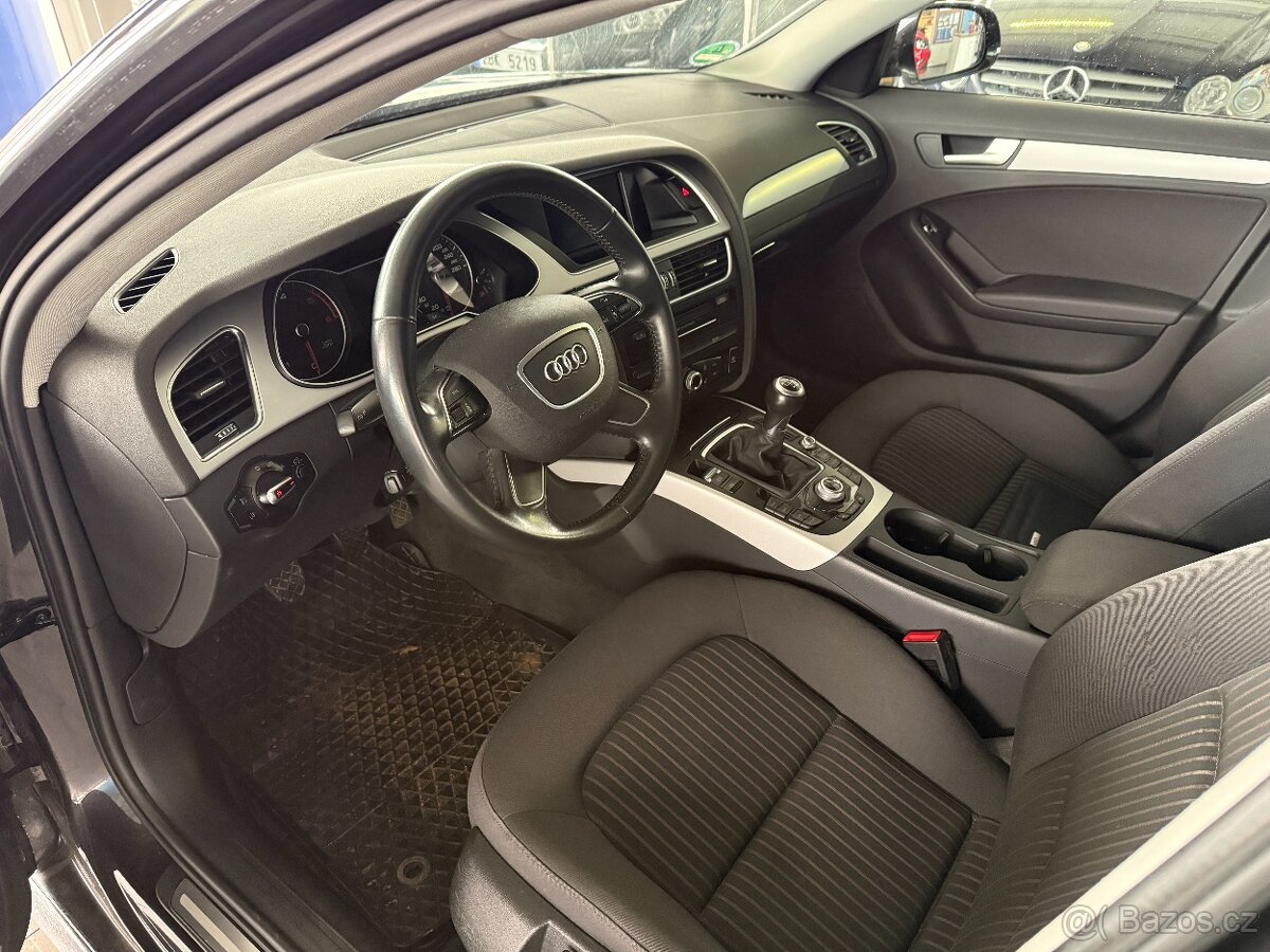 Audi A4 Avant 2,0 TDI 110kW,SERVISKA,S-LINE - 7