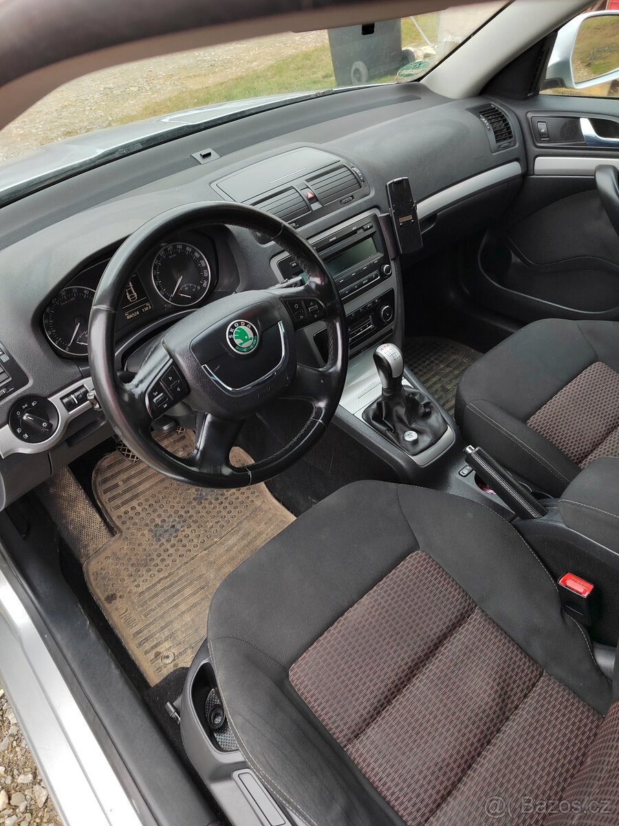 Prodám škoda octavia 2 4x4 - 7
