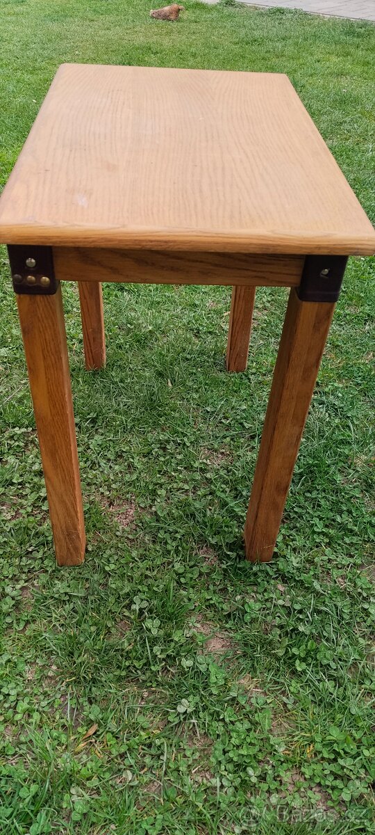 Dubový stolek - 7