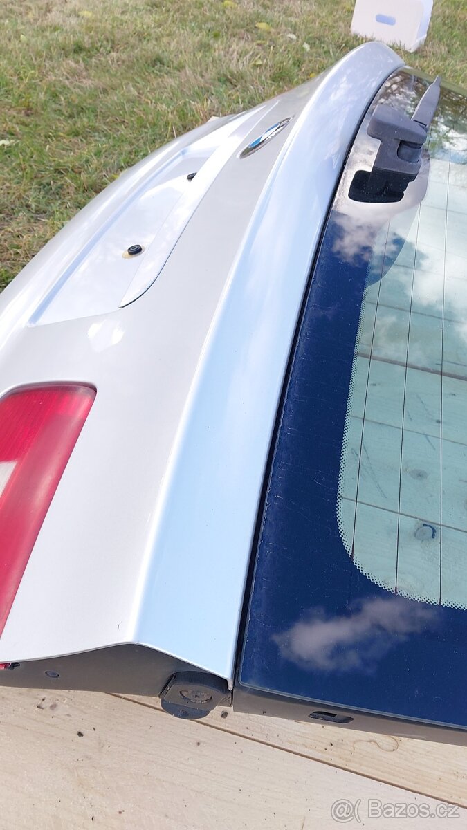 BMW E39 – DVEŘE KUFRU TOURING - 7