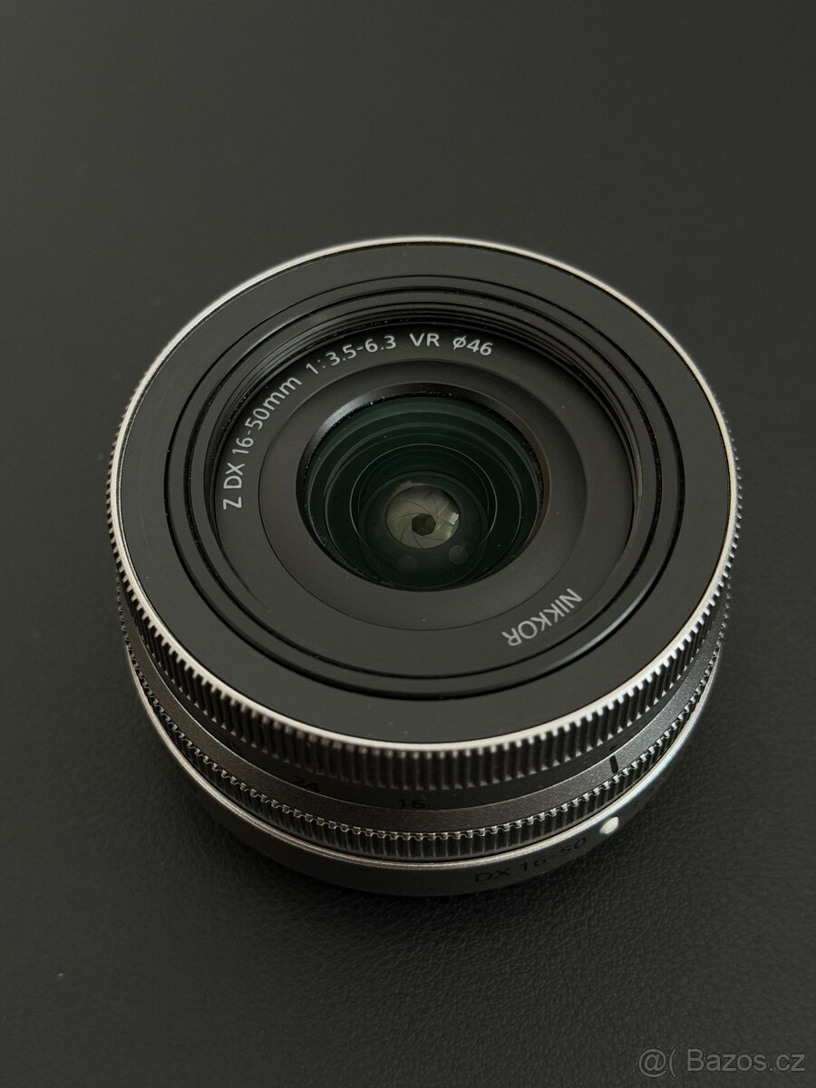 Nikon Zfc + 4 objektivy + příslušenství - 7