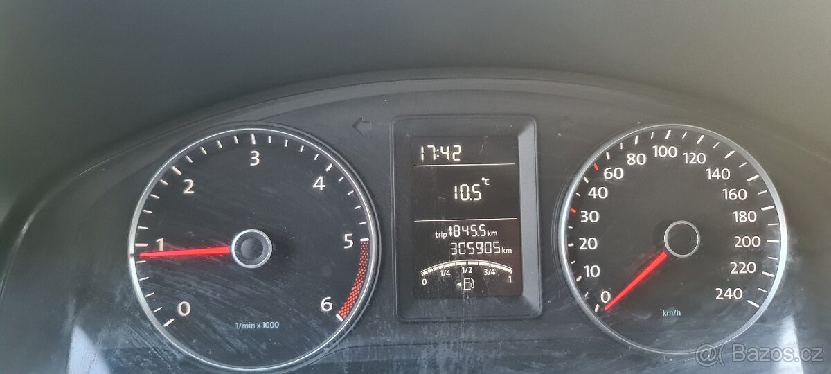 VW T5 Transporter 2.0 Tdi 9 míst - 7