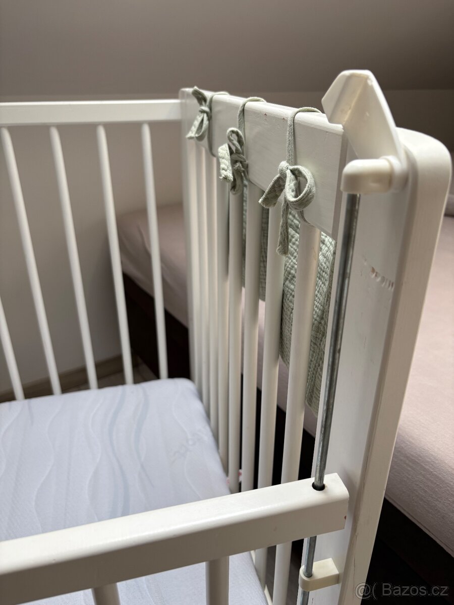 Dřevěná dětská postýlka - 7