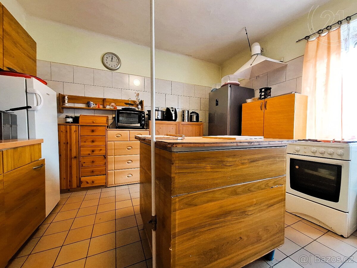 Rodinný dům v centru Staňkova s investičním potenciálem - 7