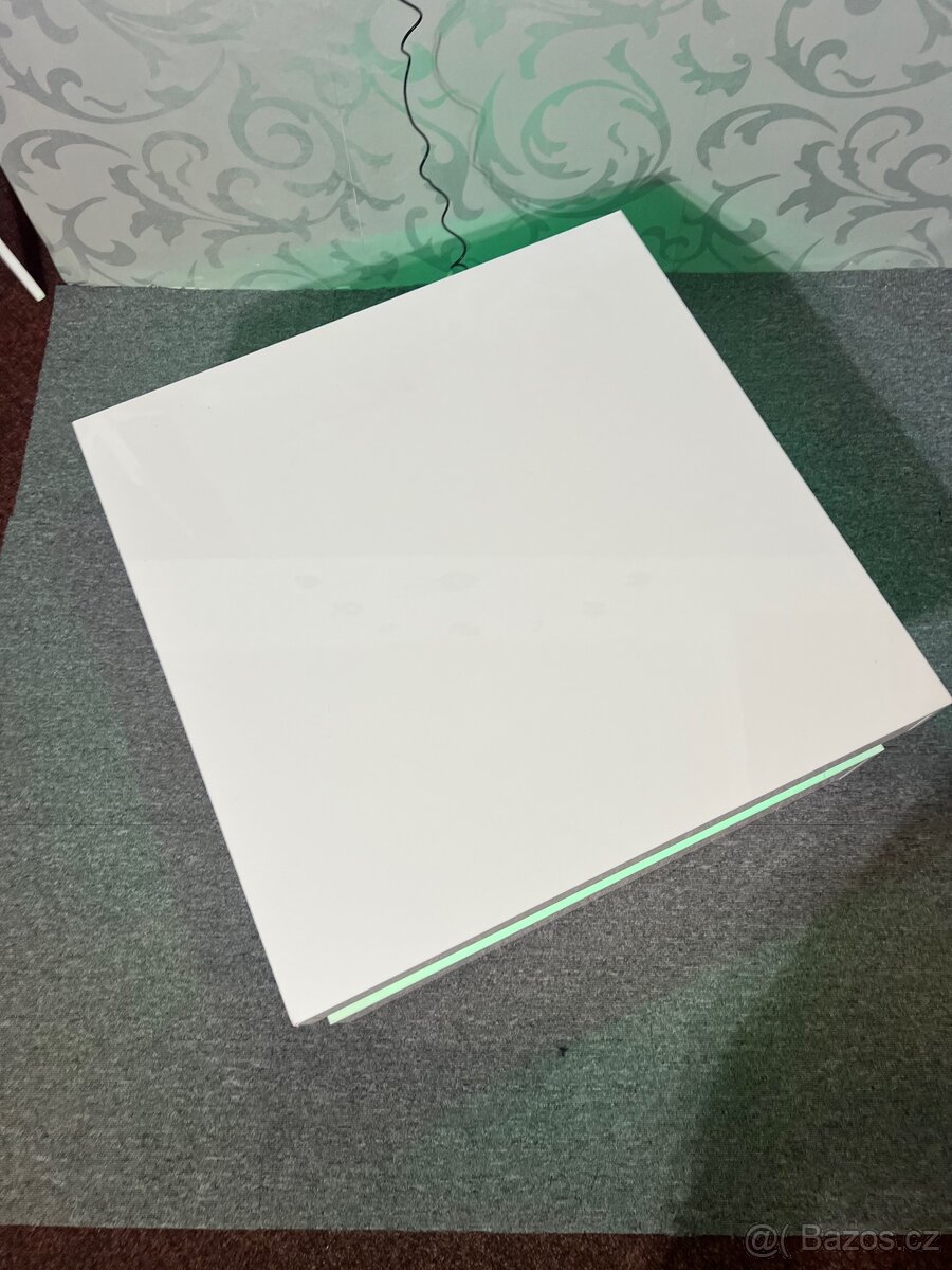 KONFERENČNÍ STOLEK - nový, ale lehce poškozen. - 7