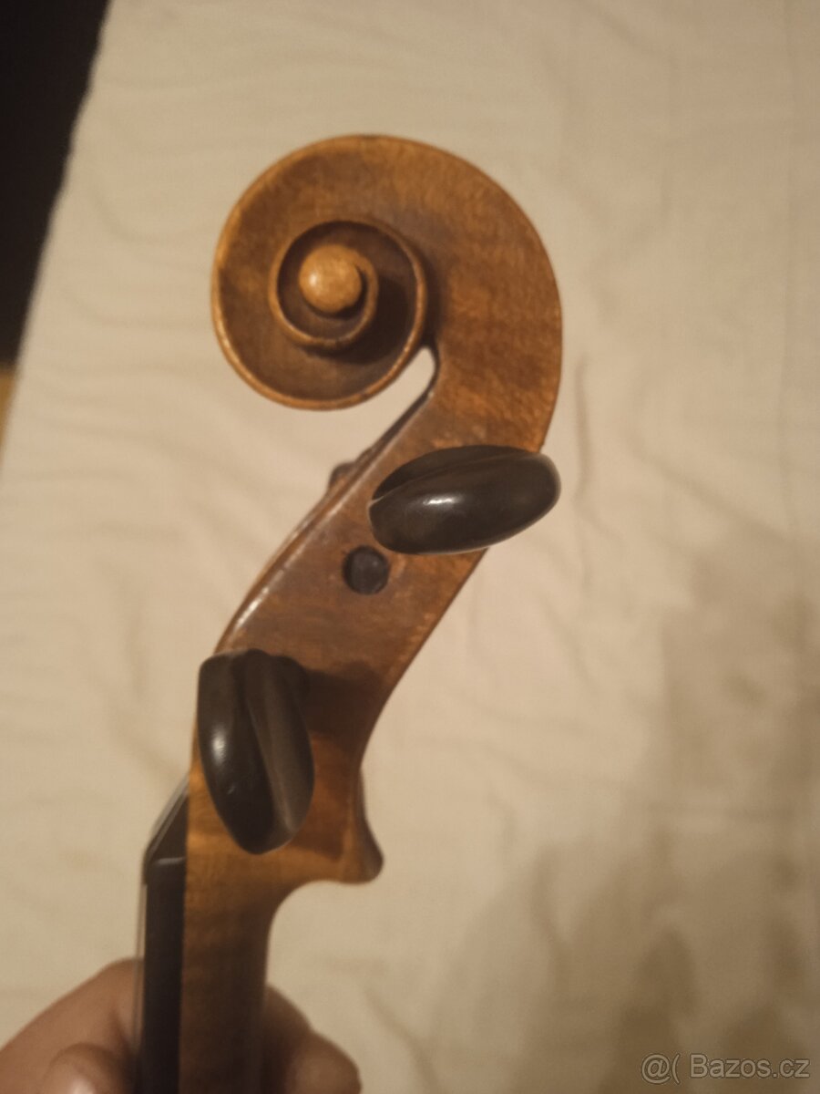 Staré 4/4 housle - 7