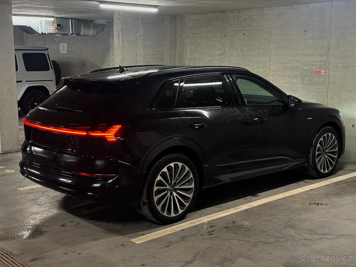 AUDI E-TRON 55 QUATTRO 300kw DPH ZÁRUKA - 7