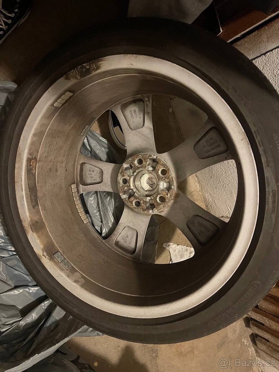 Prodám Kola Toyota 235/40R19 - 7