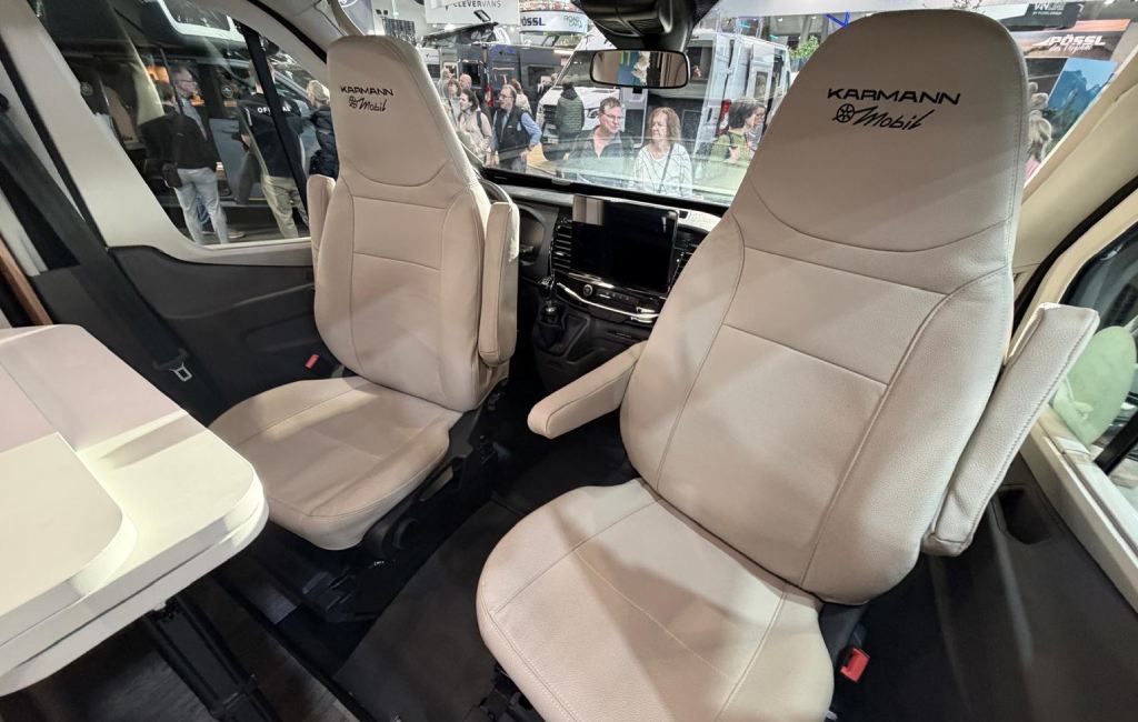 Karmann DEXTER 560 4x4 model 2026 4/26 - 7