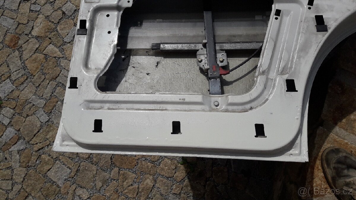 vw caravella, multivan, transporter t4 přední dveře - 7