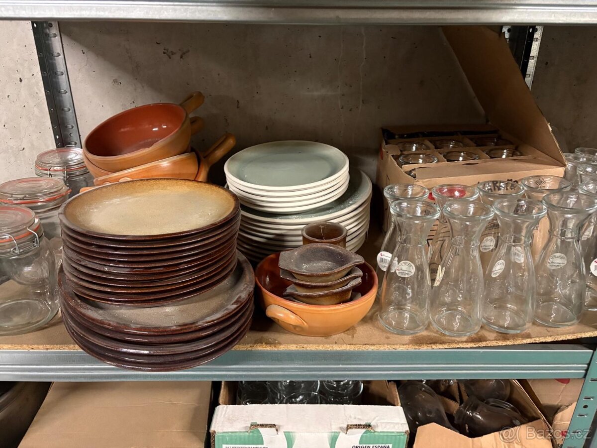 Nadobi do baru a kuchyne restaurace - 7