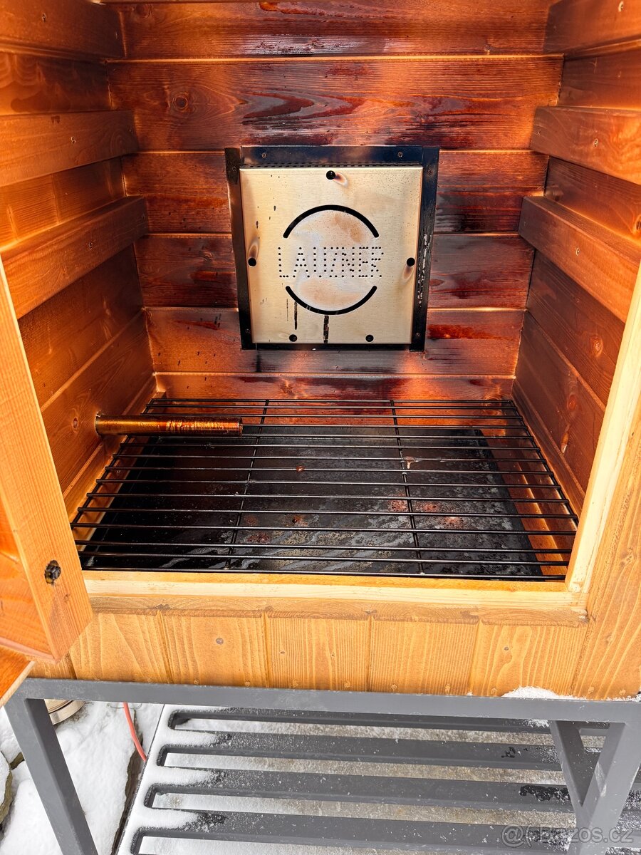 Dřevěná elektrická udírna - 7