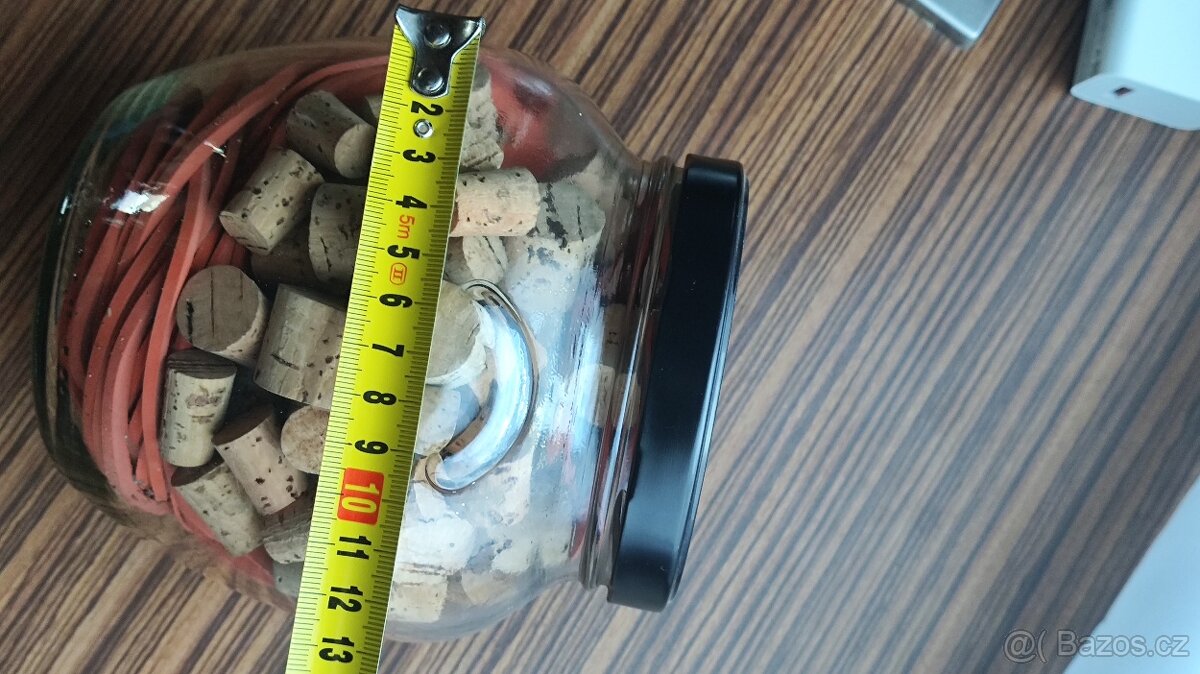 Korkové špunty a gumičky na zavařování + soudková zavařovací - 7