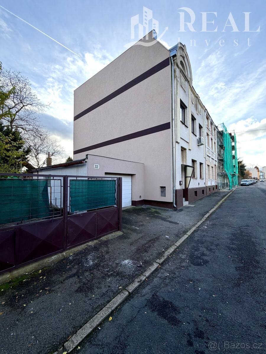 Pronájem atypického, světlého bytu 1+1 , Jirkov, ul. Mosteck - 7