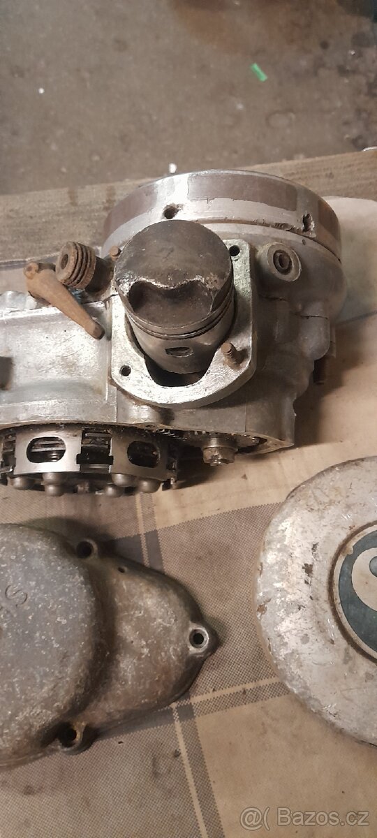 Predválečny motor sachs 98 - 7