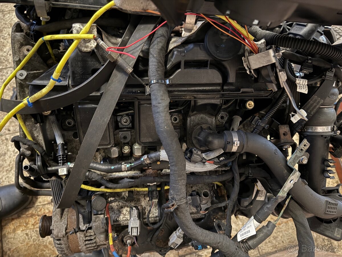 Prodám díly z motoru Renault typ R9N - 7