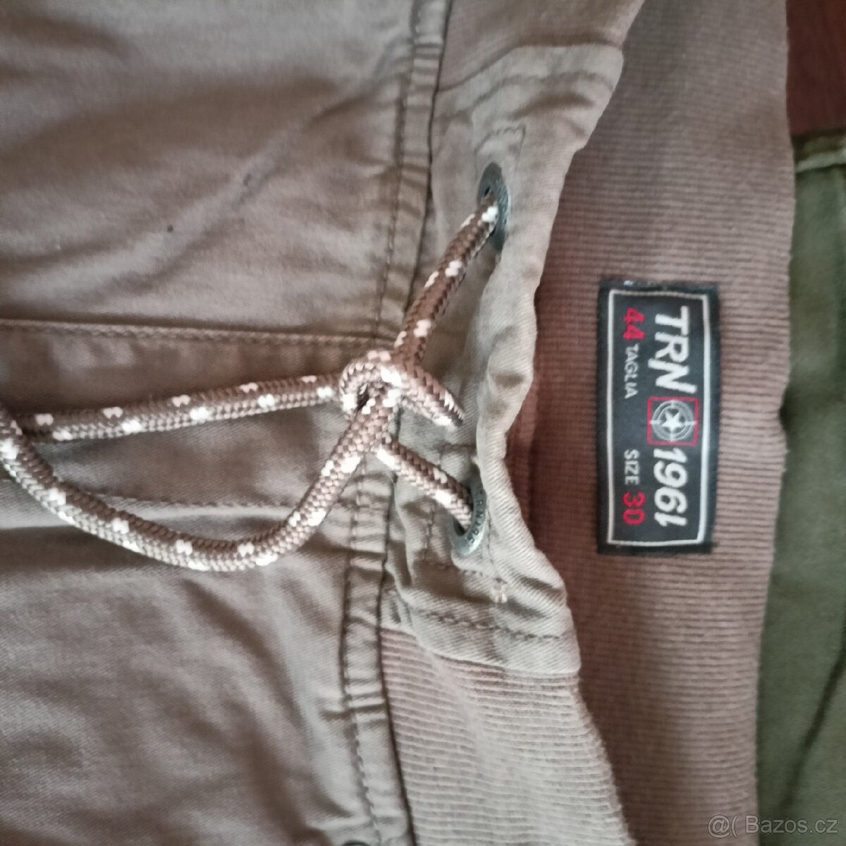 Chlapecké tepláky různých značek - 7