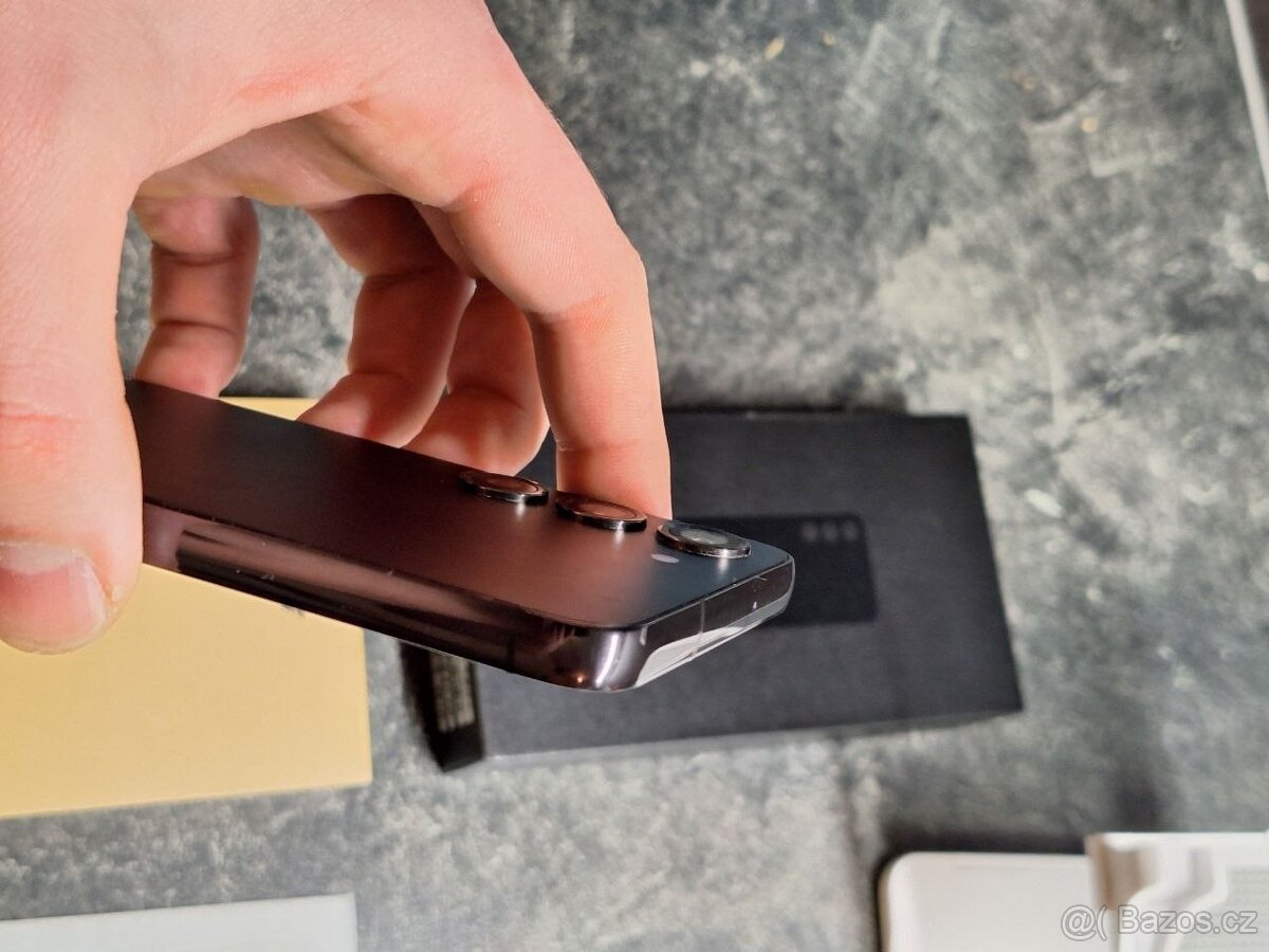 Samsung s23 8/256 - 7