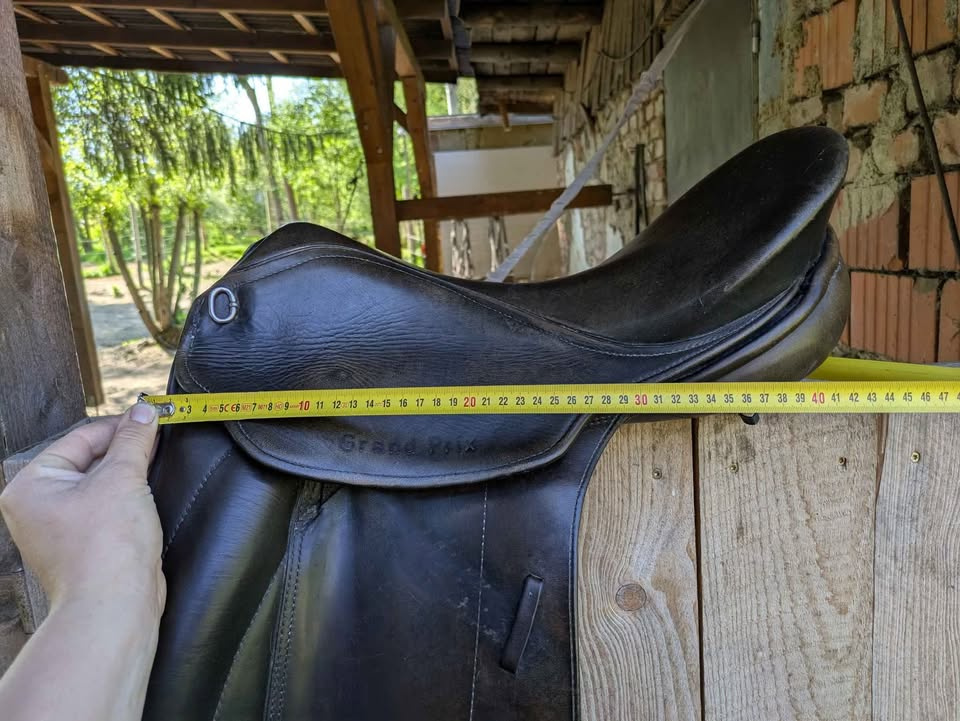 Drezúrní sedlo M.Benz - 7