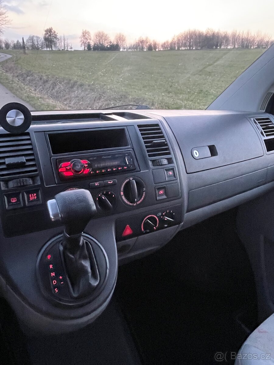 Volkswagen Transportér T5 - 7