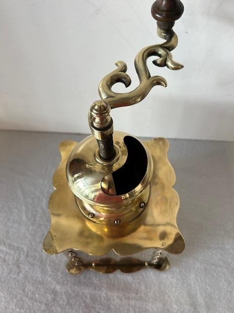 Mosazný kávomlýnek hezký model. - 7