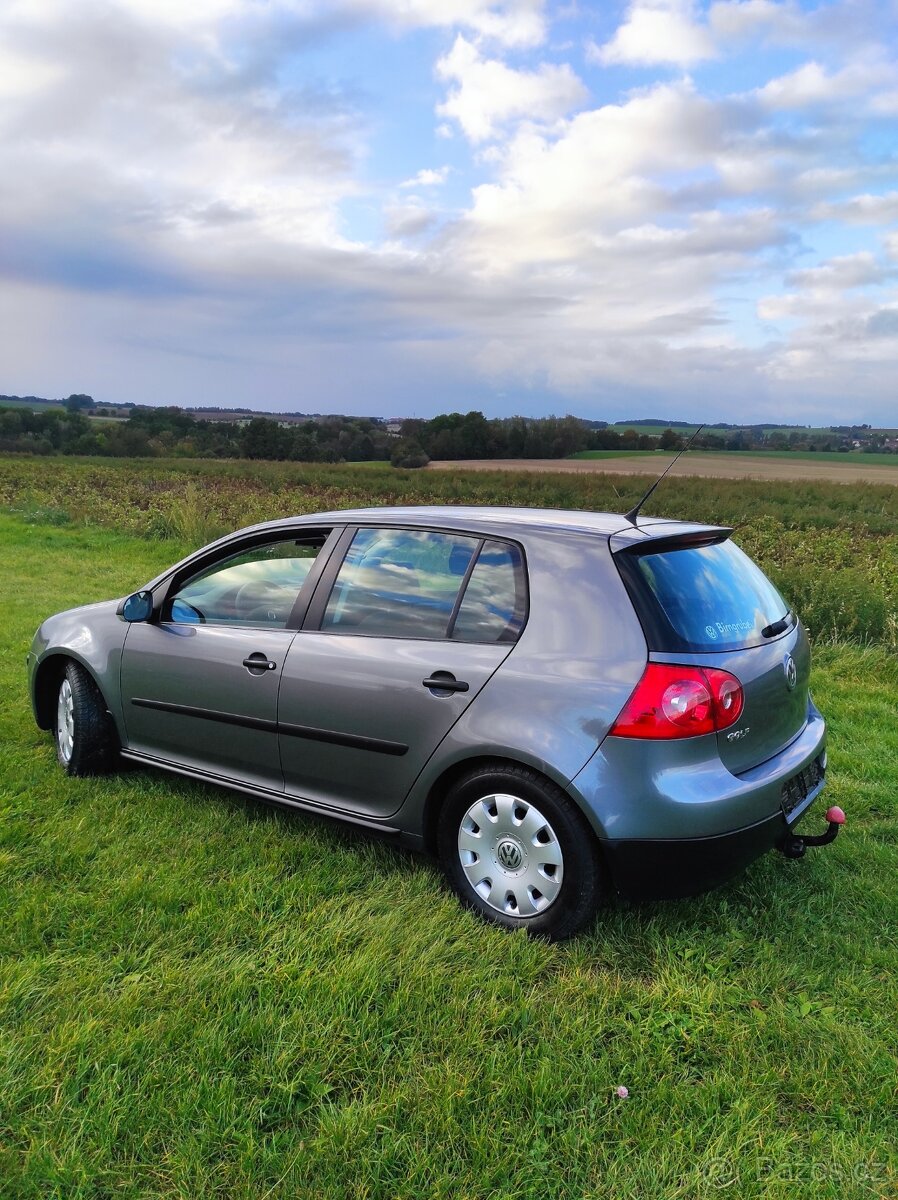 VW Golf V 1,9 TDi, 2008, nová STK, tažné - 7