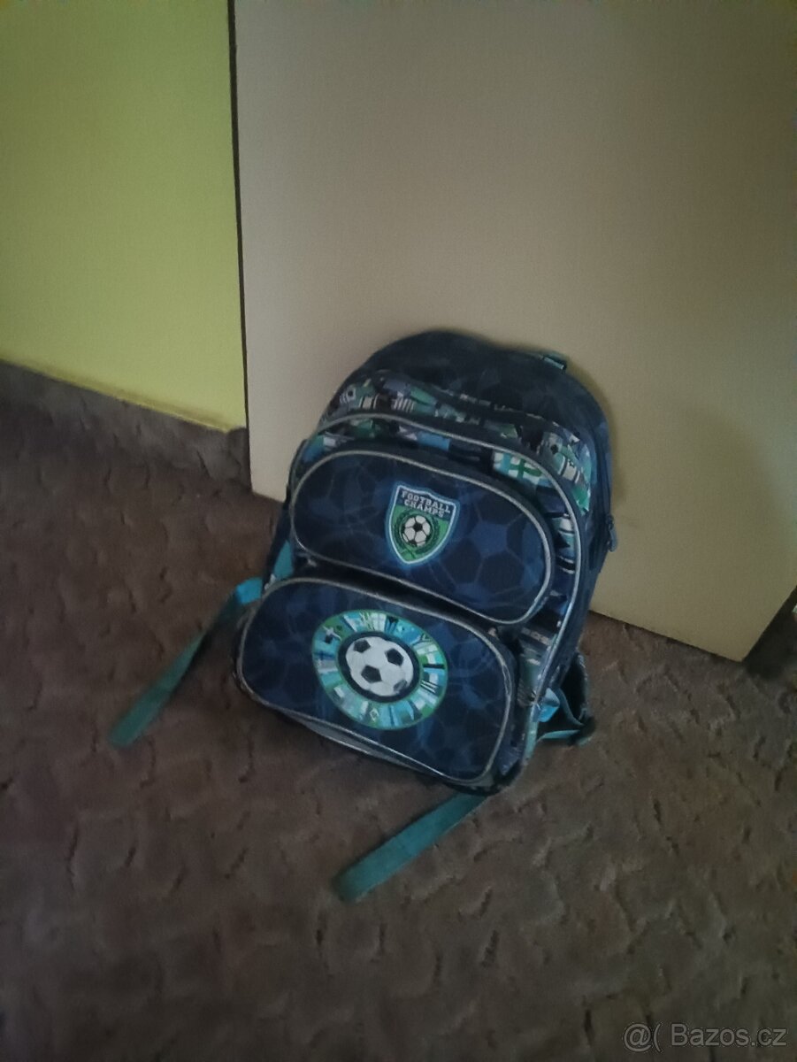 Baťohy do školy - 7 ks - 7