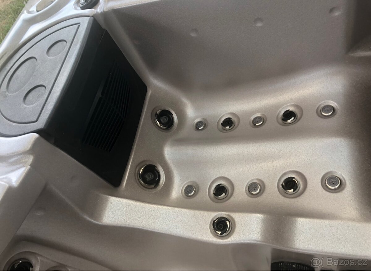 Vířivka Brilix - 7