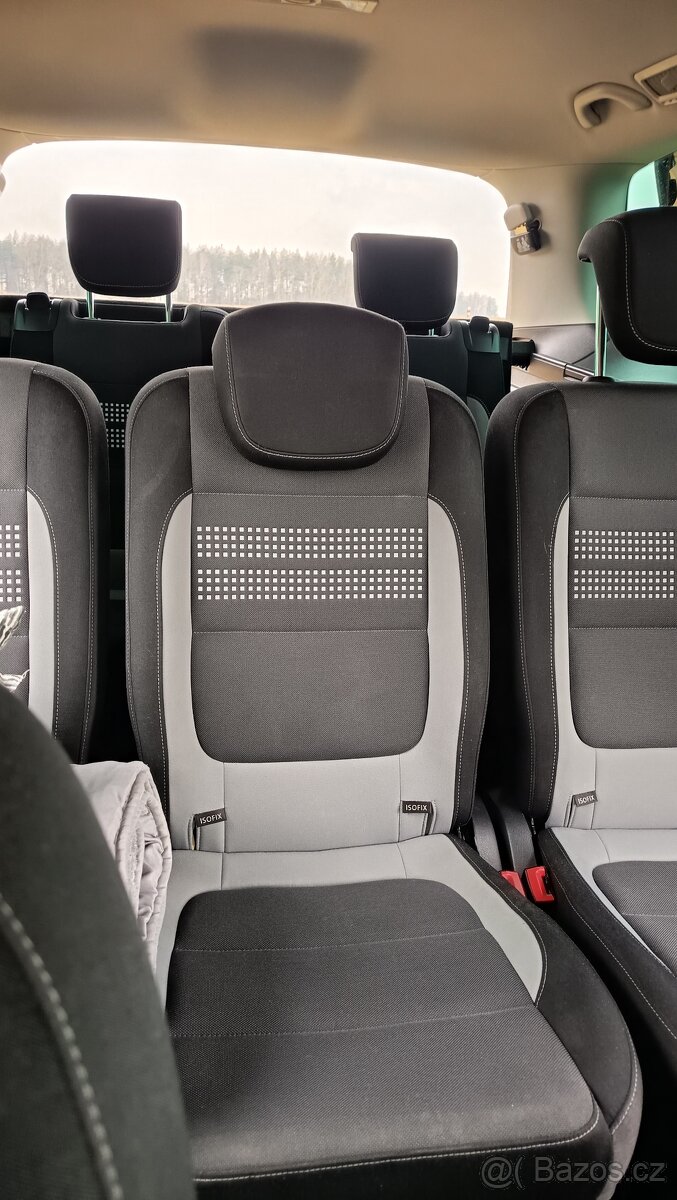 VW SHARAN 2,0 TDI 7 MÍST - 7