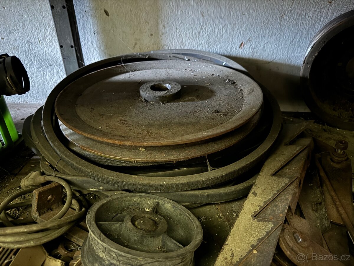 Náhradní díly Fortschritt e 516 - 7